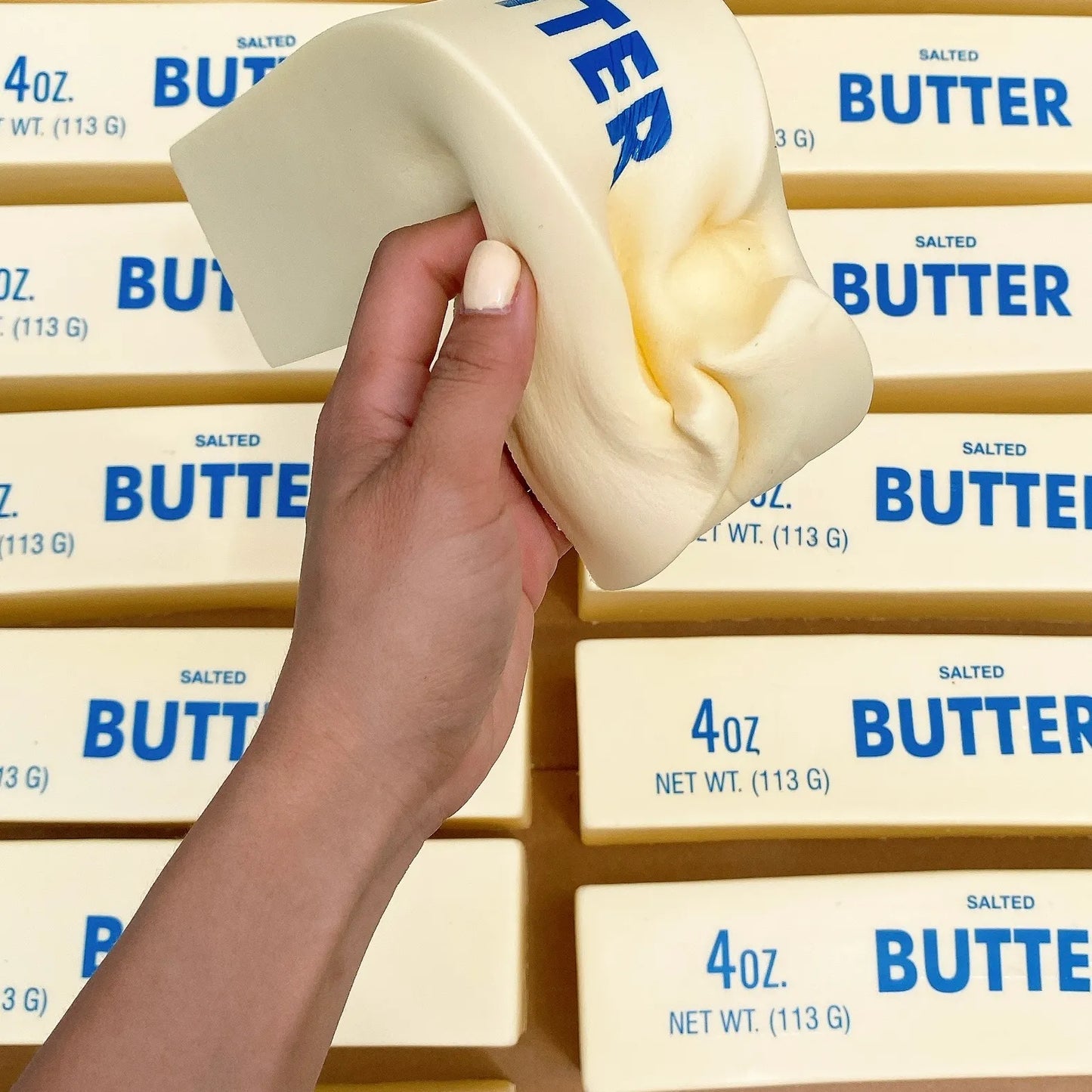 Large Slow Rising Butter Squishy, 24 CM